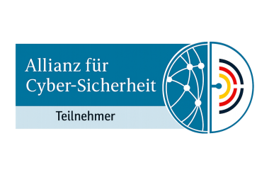 Logo der „Allianz für Cyber-Sicherheit“ mit dem Schriftzug „Teilnehmer“. Rechts daneben ein stilisiertes Symbol, das ein Netzwerk aus verbundenen Punkten und halbrunde Linien in den Farben Schwarz, Rot und Gold zeigt – als Hinweis auf digitale Vernetzung und IT-Sicherheit in Deutschland.